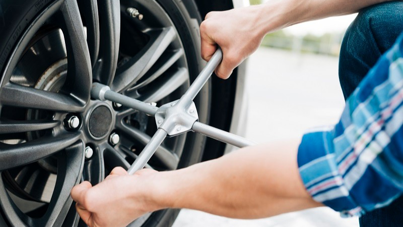 Златни правила за смяната на гумите на колата с нови