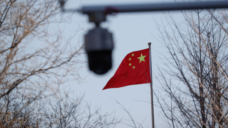 Китай спира войната в Украйна с план от 12 точки, светът чете и...  