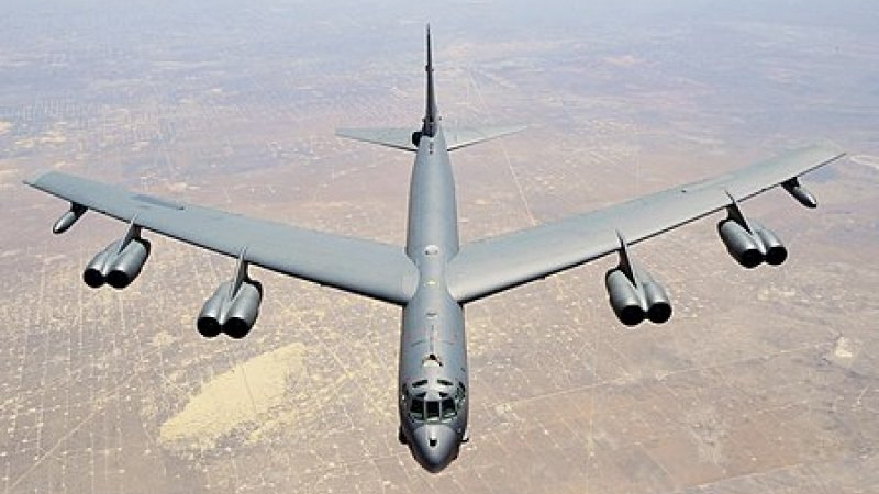Нещо се случва: Най-опасните бойни самолети с ядрено оръжие на САЩ са в Европа