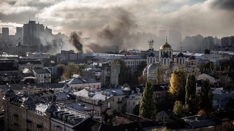 В цяла Украйна пак вият сирени 