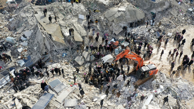 Трагедията след опустошителните трусове в Турция няма край 