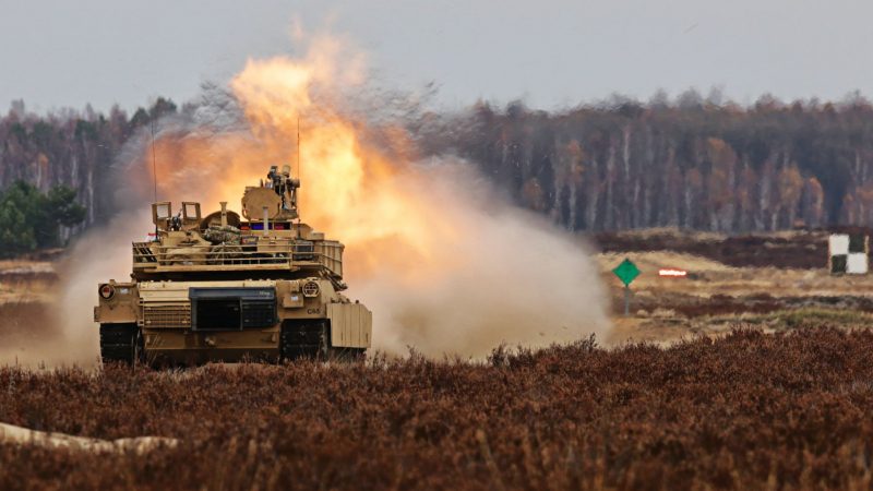 Съливан: US военните предупредиха Байдън, че танковете Abrams ще са безполезни за Украйна