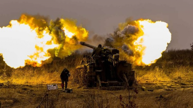 ВИДЕО от войната: Показаха използването на руските самоходни оръдия "Хиацинт-С"