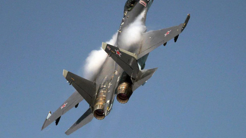 US въздушен ас обясни защо прехвалените руски изтребители Су-35 са "пълен боклук" в сравнение с F-16