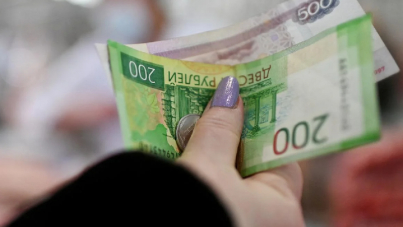 Приятелката на мобилизиран присвои парите му и отиде при друг в Русия