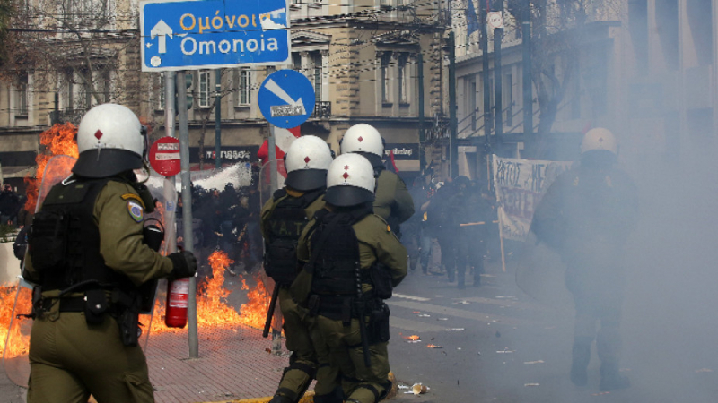 Взеха главата на шефа на полицията в Гърция