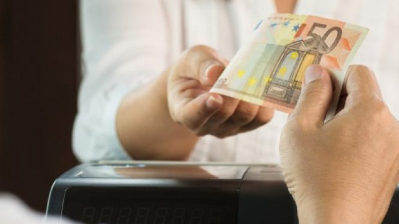 Нови изисквания при паричните преводи чрез пощенски и куриерски пратки