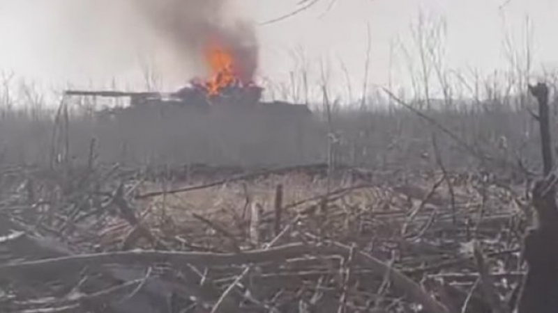 ВИДЕО от войната: "Виницките скити" изгориха руски танк заедно с екипажа