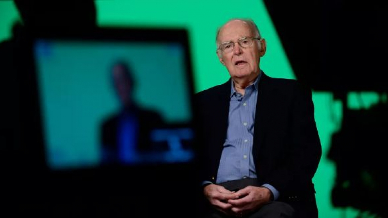 Почина милиардерът Гордън Мур, съосновател на Intel