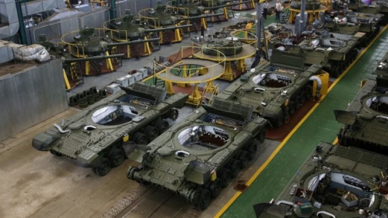 Секретен документ от Брюксел: Русия ремонтира танковете си с детайли от перални машини, внесени от ЕС