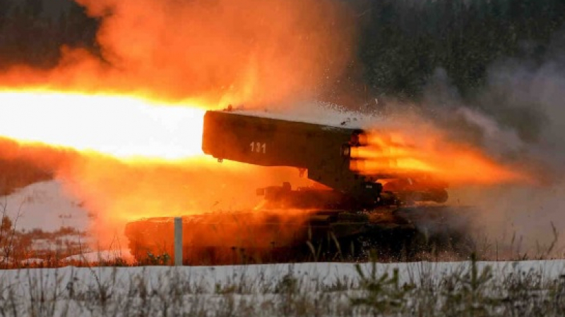Огнехвъргачки "Солнцепек" сринаха с термобарични ракети укрепени позиции на ВСУ ВИДЕО