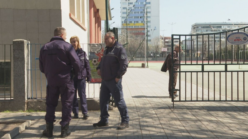 Министър Тодоров каза откъде идват бомбените заплахи срещу училищата