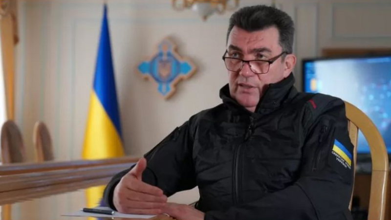 Амбиции! Украйна представи детайлен план за "освобождаването" на Крим