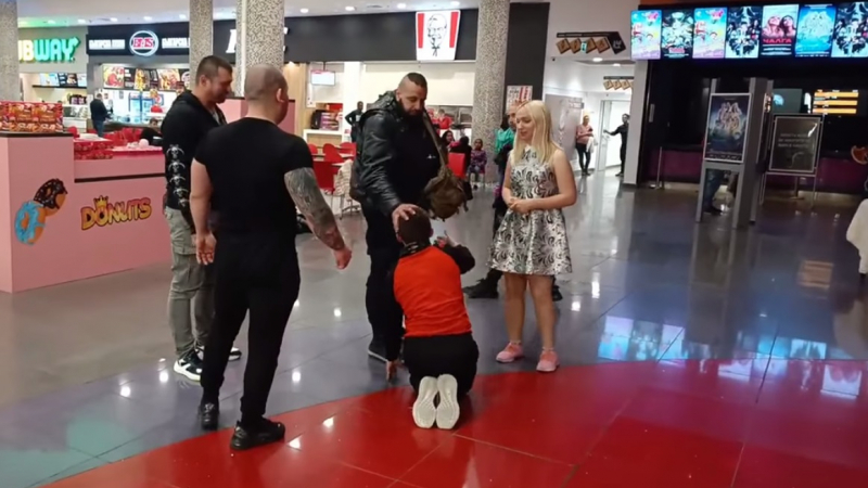 Момчето, унижено от Чеченеца, Куката и Тротинетката в пловдивски мол, разкри неподозирани детайли за тормоза ВИДЕО 