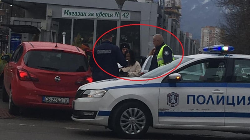 Зрелище в БЛИЦ! Талантлива шофьорка духа на полицаи в центъра на София заради… СНИМКИ