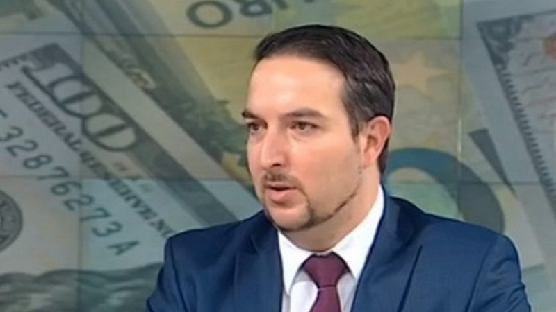 Макроикономист: Бюджетът на България свети в червено, трябва веднага да...