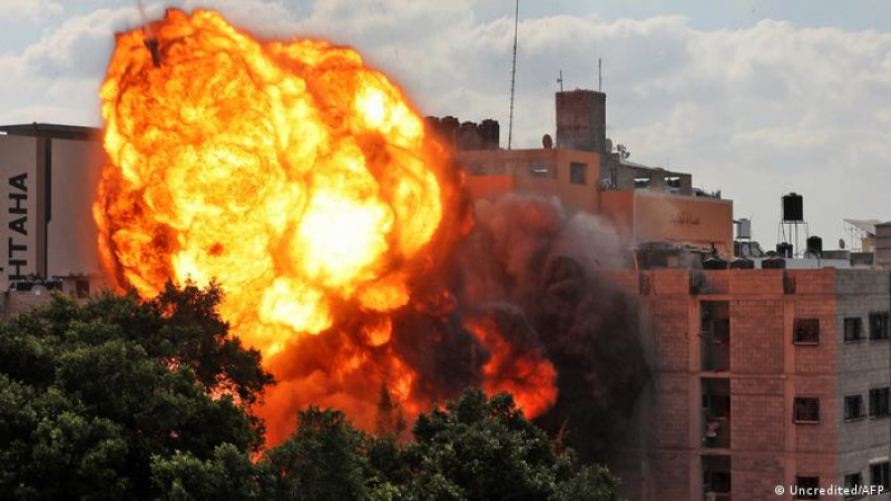 Истинска война: Ливан изстреля над 100 ракети по Израел, има жертви, задейства се "Железният купол" ВИДЕО