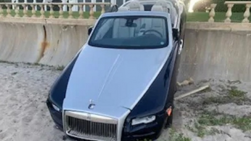 Пенсионерка направи с колата си уникална беля на стойност 3 милиона долара СНИМКИ