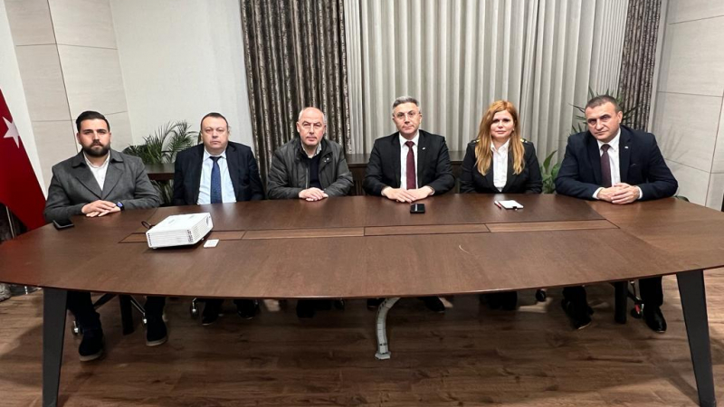 Мустафа Карадайъ в Кахраманмараш: Турция е силна, ще се възстанови от бедствието. Винаги можете да разчитате на нас!