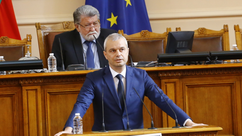 Костадинов разкри какво ще се случи със законите и парите от Плана за възстановяване