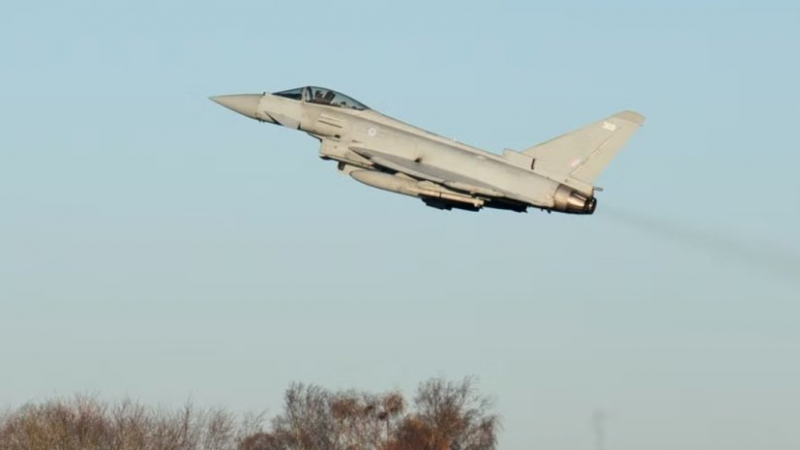 Екшън във въздуха: Изтребители на НАТО бяха вдигнати по тревога заради руски самолети