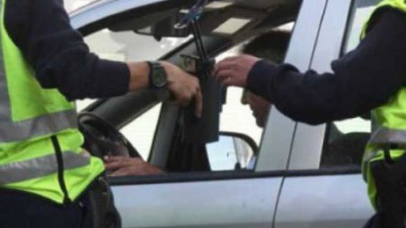Шофьор се опита да подкупи полицаи в Бургаско, ето последствията