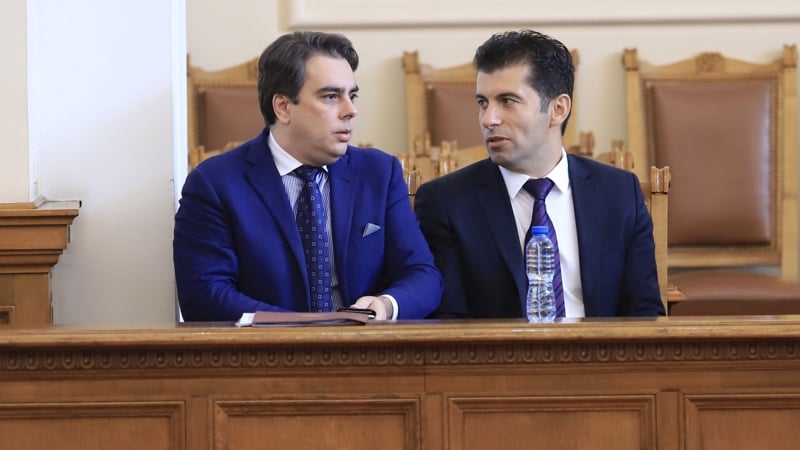 Иво Сиромахов с култов коментар за дупето на Асен Василев и новия парламент