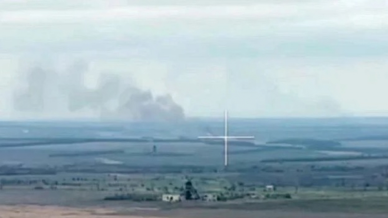 ВИДЕО от войната: Снайперист свали украински Су-25 с ПЗРК "Игла"