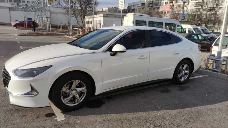 Задигнаха една от най-редките бели коли в цяла София, собственикът дава богато възнаграждение за...  СНИМКИ