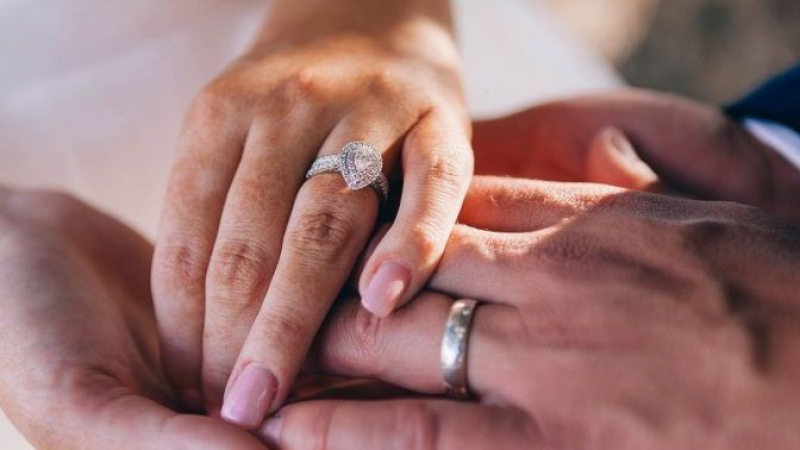 Мъж намери бившата си годеница след 60 г. раздяла, последвалото е смайващо 