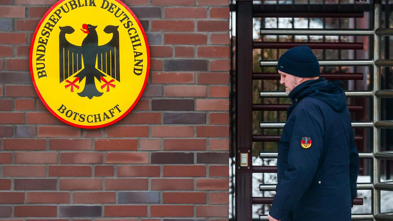  Скандал! Германия изгони над 20 руски дипломати, това е отговорът на Путин