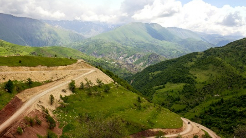 Расте напрежението около Нагорни Карабах, ето каква е причината