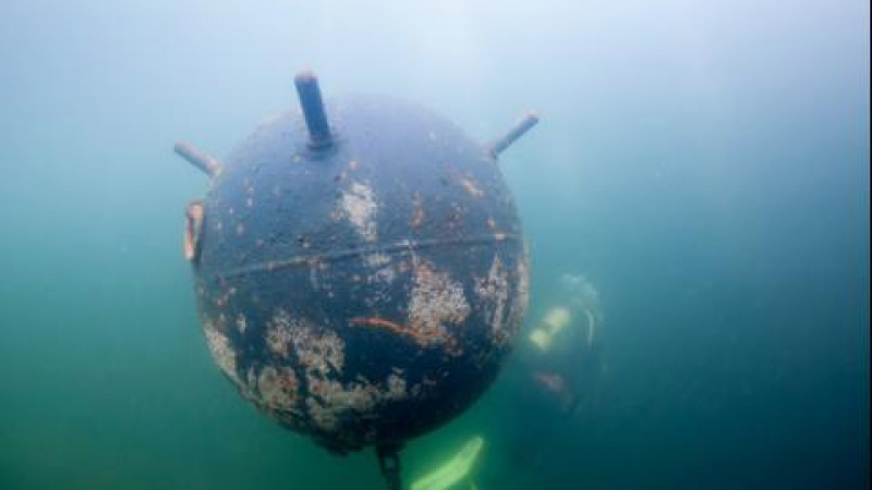 Шок! Мистериозен предмет изплува от морето край село Българево