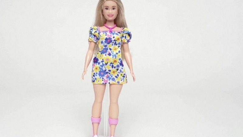 Такава кукла Барби до сега със сигурност не сте виждали ВИДЕО 