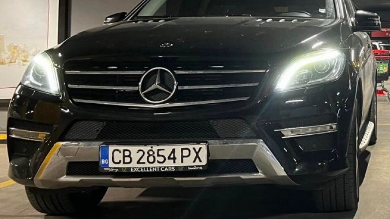 Столичанин паркира лъскавия си джип "Мерцедес" в "Гео Милев", на сутринта му се доплака СНИМКИ 