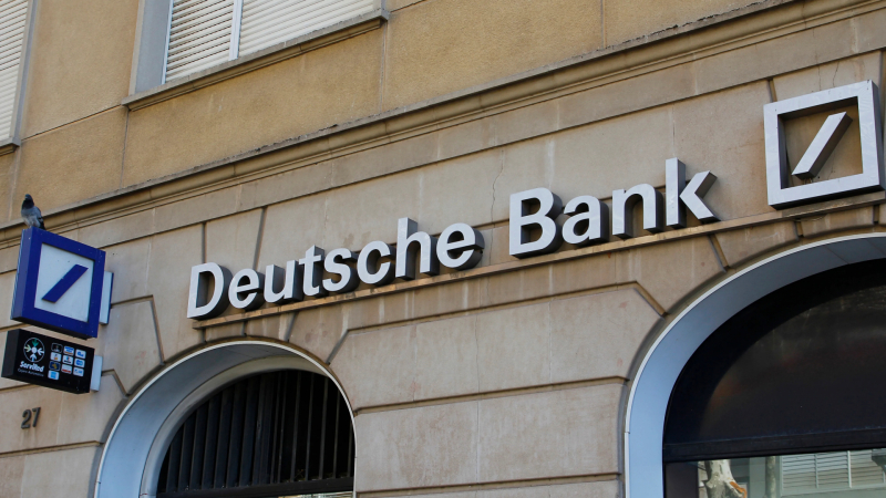Deutsche Bank с колосална печалба, надмина очакванията на анализаторите