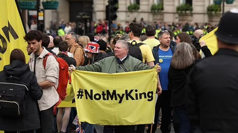 Бунтове и арести в Лондон, облечени в жълто скочиха на крал Чарлз III
