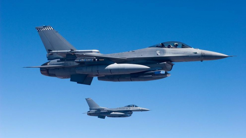 Извънредно: Американски самолет F-16 се разби в Южна Корея