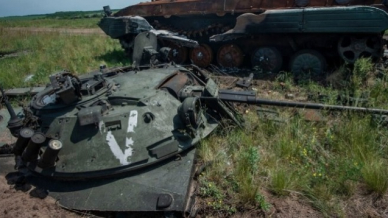 ВИДЕО от войната: ВСУ унищожиха руска бойна машина, скрита в храстите 