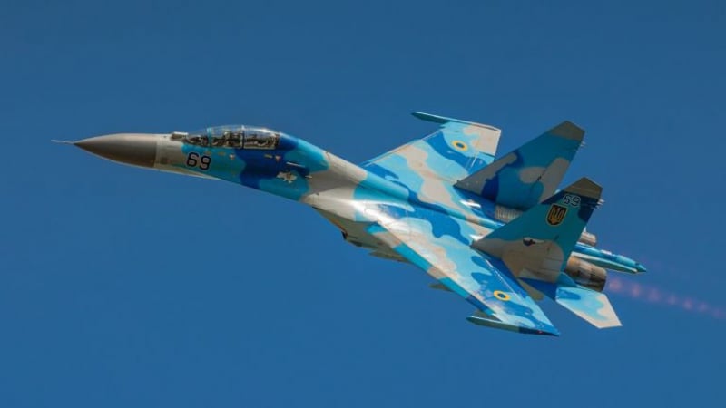 Опасно близки: Руски Су-27 взеха на мушка самолети на НАТО