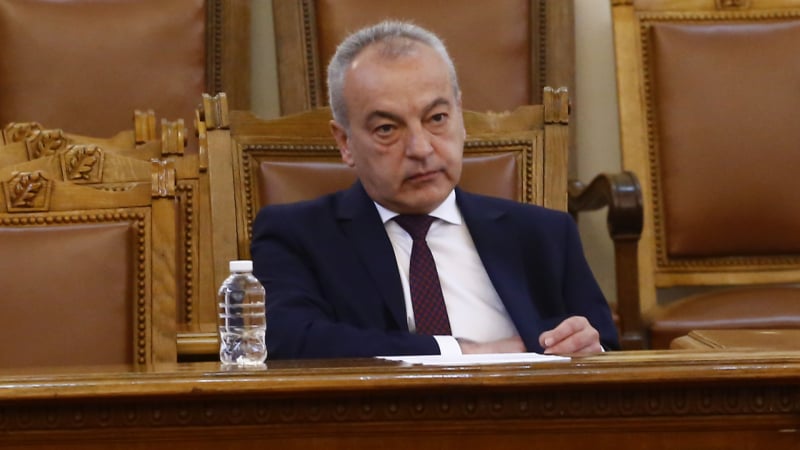Гълъб Донев подписа важен указ след приемането на новия кабинет 