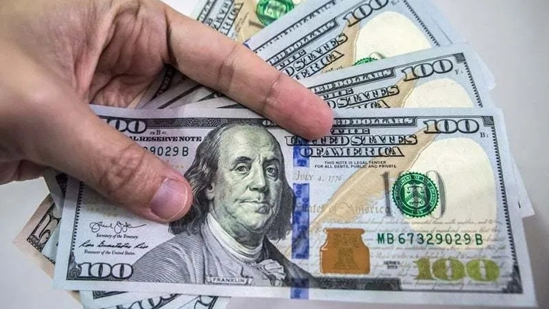 Последни новини за долара: Бележи ръст спрямо тези валути
