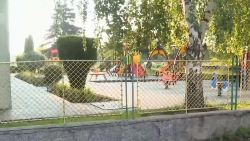 Разкъсан и убит за секунди: Кървава трагедия пред детска градина в София ВИДЕО 18+