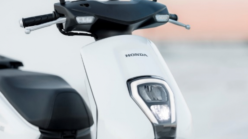 Honda пусна на европейския пазар евтин ел. скутер за 1000 евро ВИДЕО