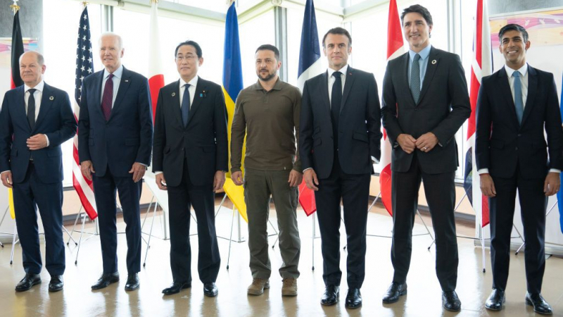 Байдън се срещна със Зеленски в Хирошима и обяви нов пакет военна помощ за Украйна