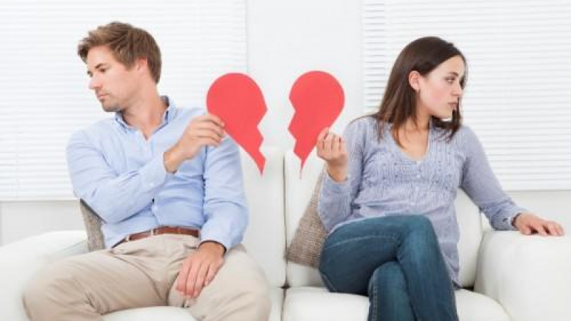 Американски учени шокираха: Разводът бил заразен