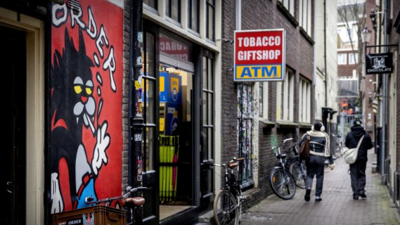 Кварталът на червените фенери в Амстердам вече не е същият 