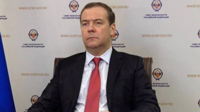 Медведев разясни 3 варианта за подялбата на Украйна със Запада, не се предвижда пълното й окупиране