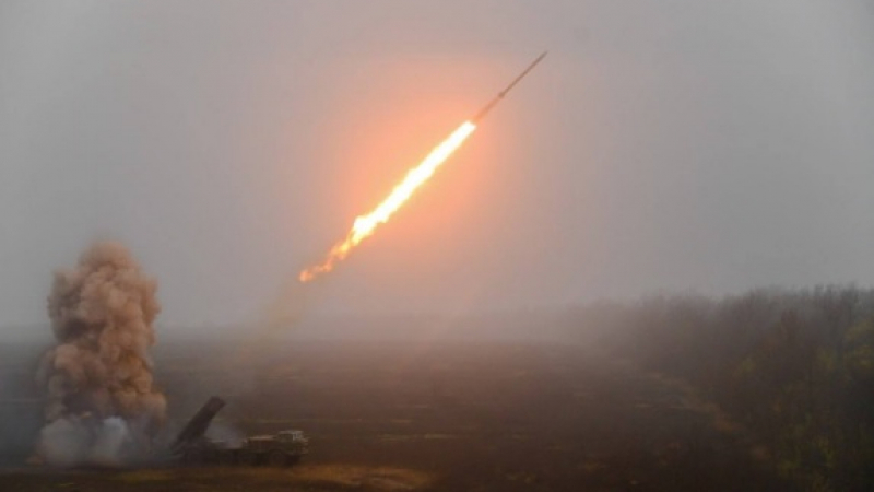 „Калибри“ сринаха ключово за доставки на оръжия пристанище в Одеса, ракета от Patriot едва не унищожи маршрутка в Киев ВИДЕО