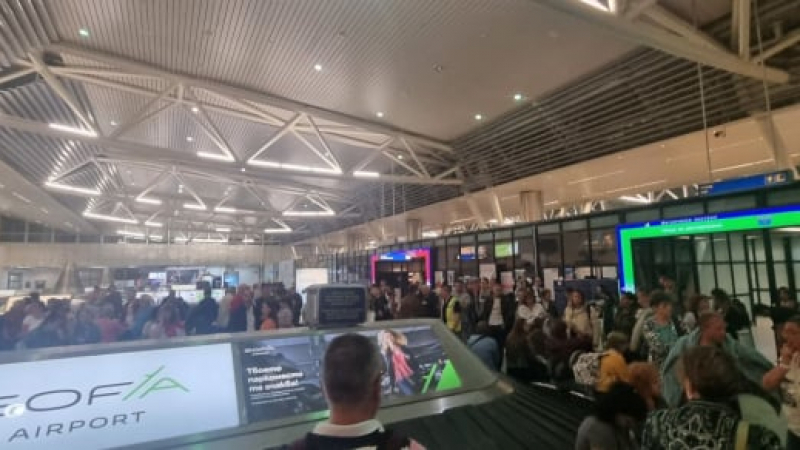 Наредиха проверка заради скандала на летище Варна, от авиокомпанията твърдят, че... ВИДЕО
